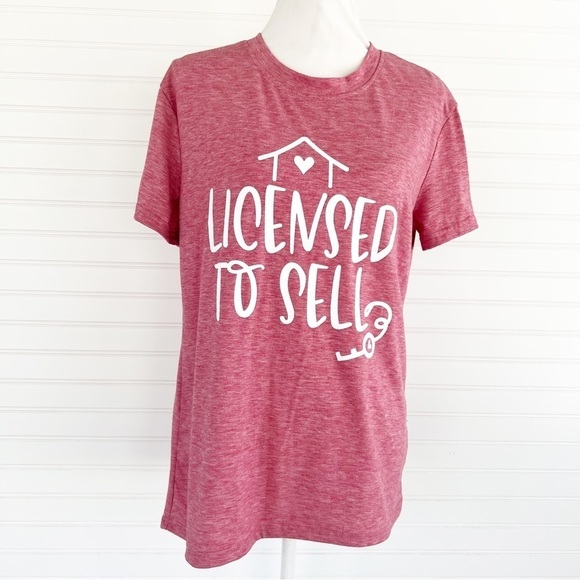 Real Estate Licensed to Sell graphic Tshirt Size Medium - Picture 1 of 9